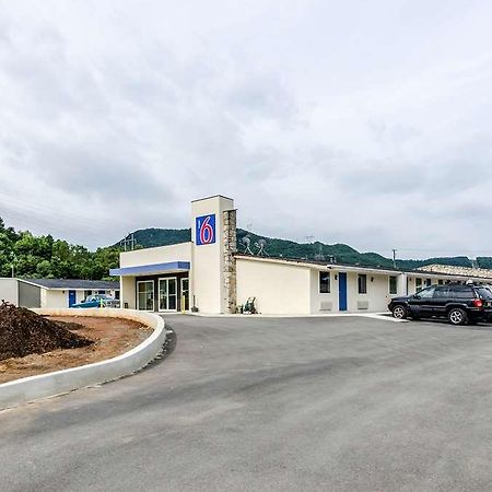 Motel 6 Troutville, Va ภายนอก รูปภาพ